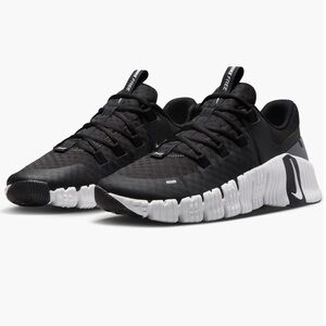 Nike Women's Free Metcon 5 Black White size 10